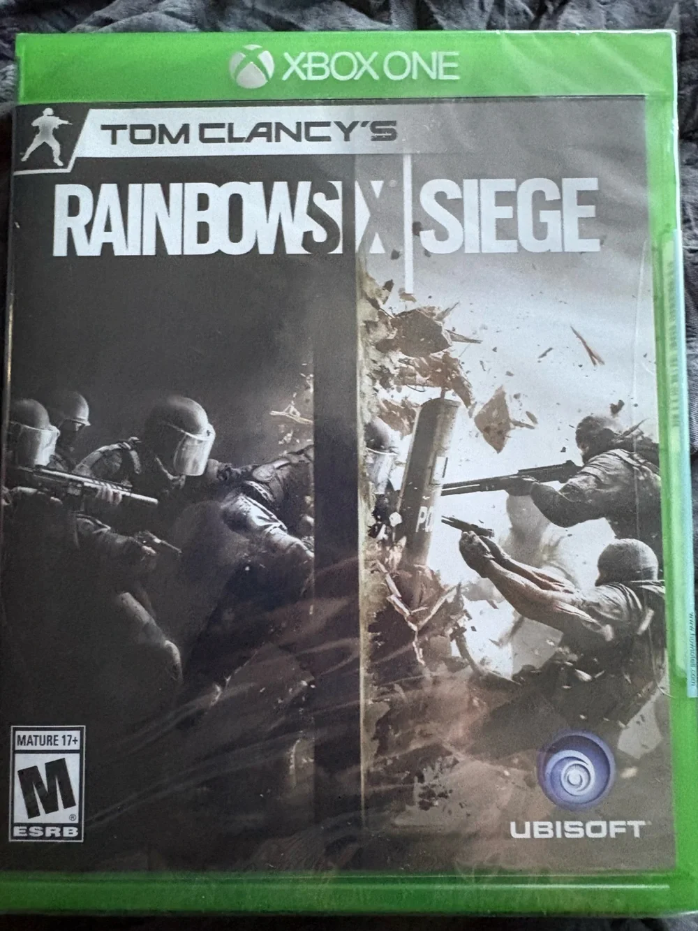 Tom Clancy’s Rainbow Six Siege for Xbox One - Unopened